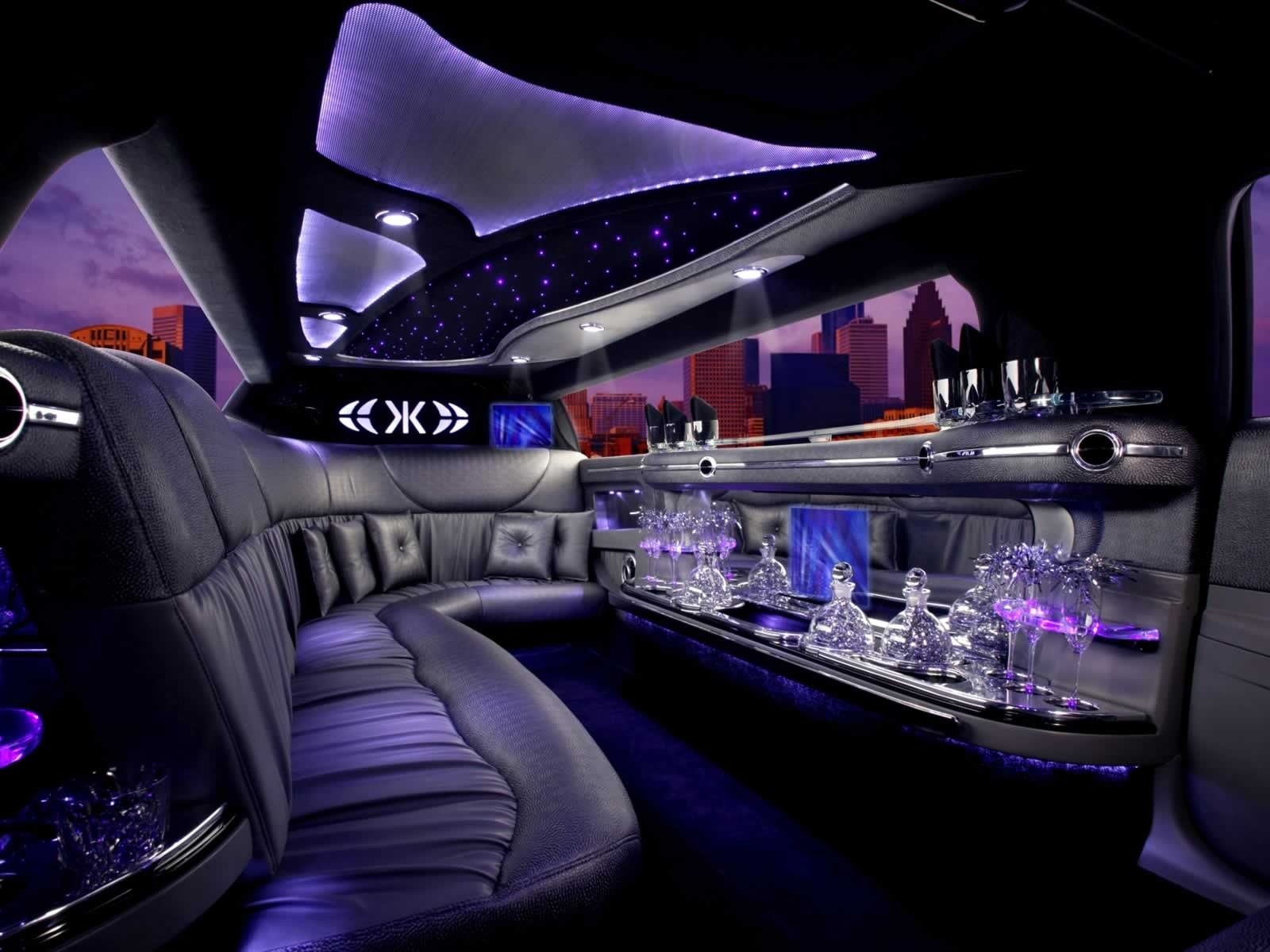 Why Is a Limo the Best Choice for Your DC Special Occasion?