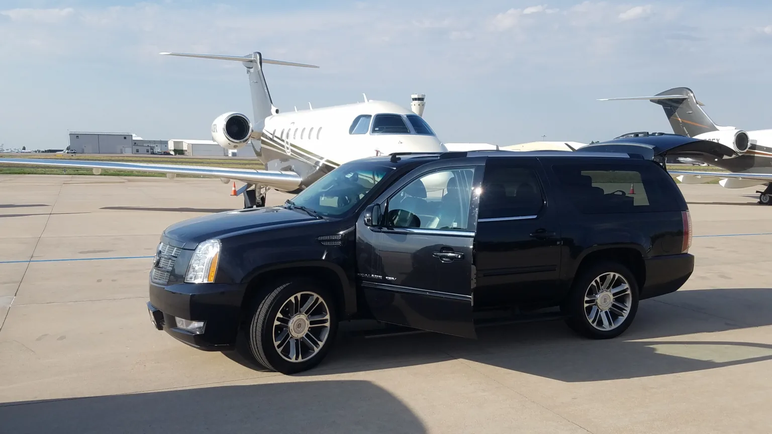 24/7 DFW Airport Car Service: Select From 15+ Premium Fleets