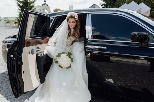 Top Benefits of Hiring a Wedding Limo Service in DC