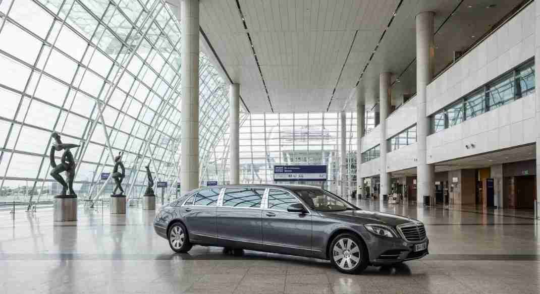 limo vs rideshare IAH Airport