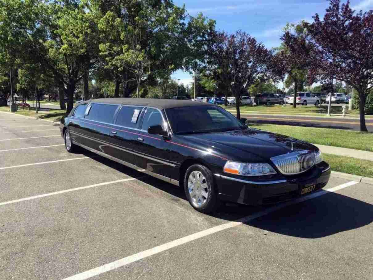 Custom Wine Tasting Limo Tours in Washington DC