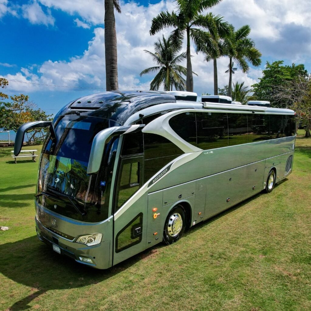 Charter Bus vs Executive Bus: Best Group Option