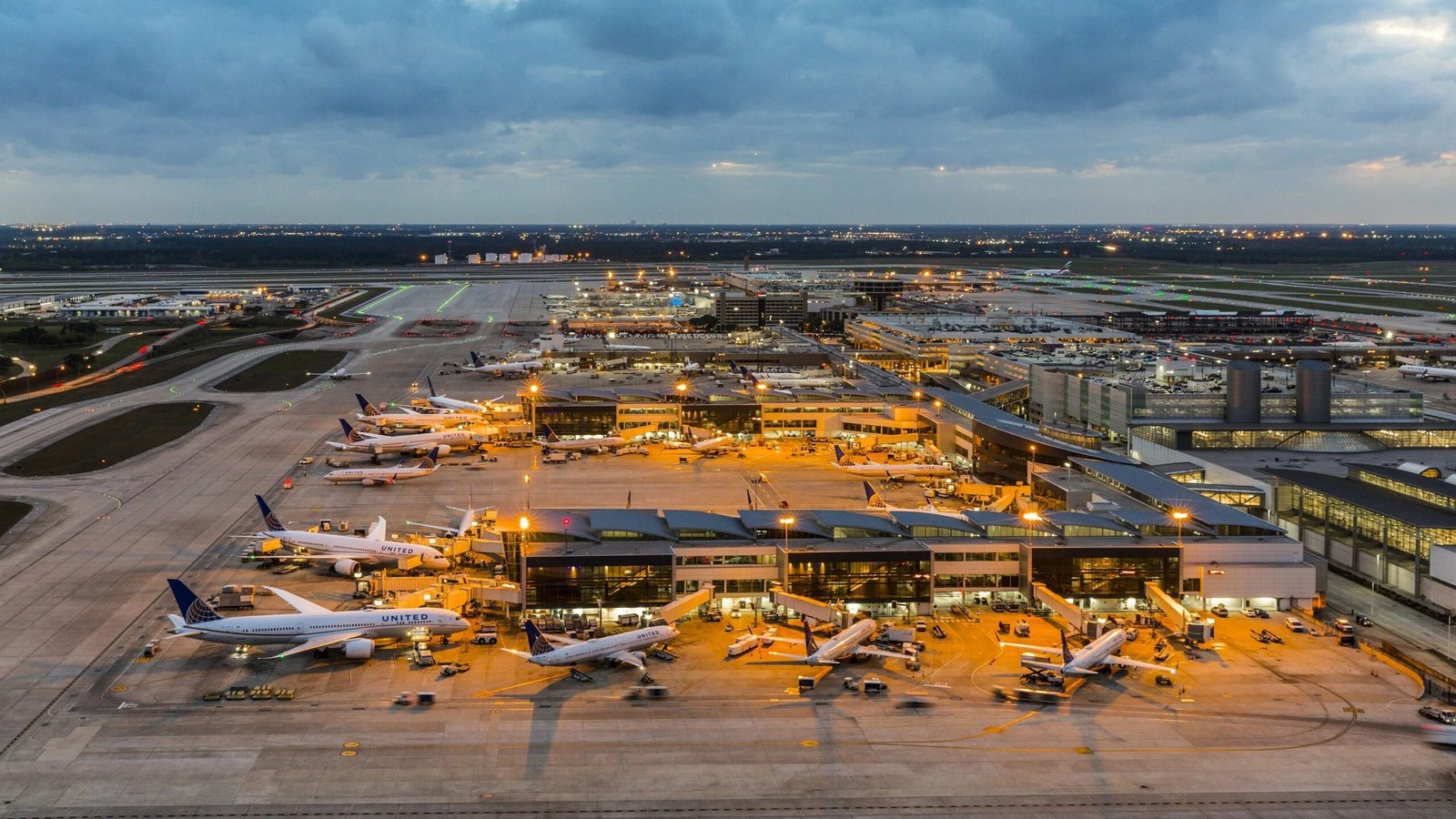 What Airport Is IAH? George Bush Intercontinental Guide