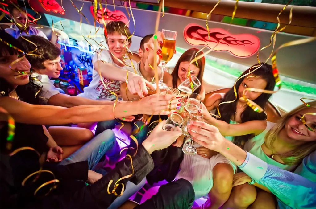 How Can You Book a New Year's Eve Limo in DC?