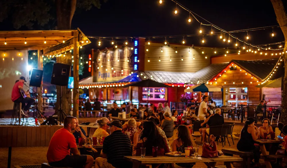 Houston Nightlife Guide