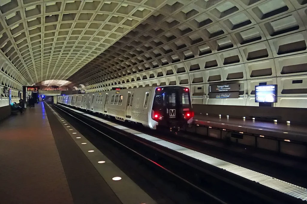 How to Get Around Washington DC | Metro, Rideshare and Car Guide